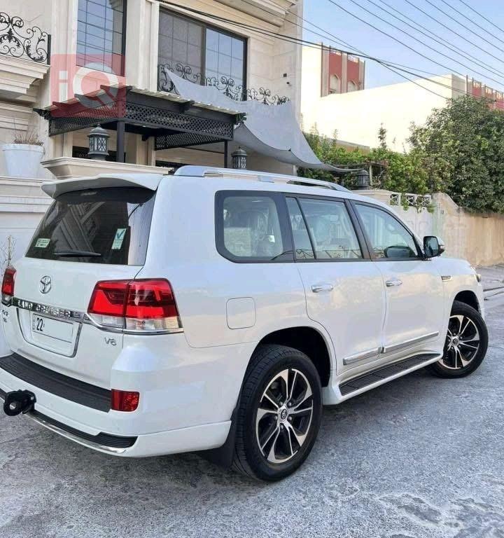 تويوتا لاندكروزر